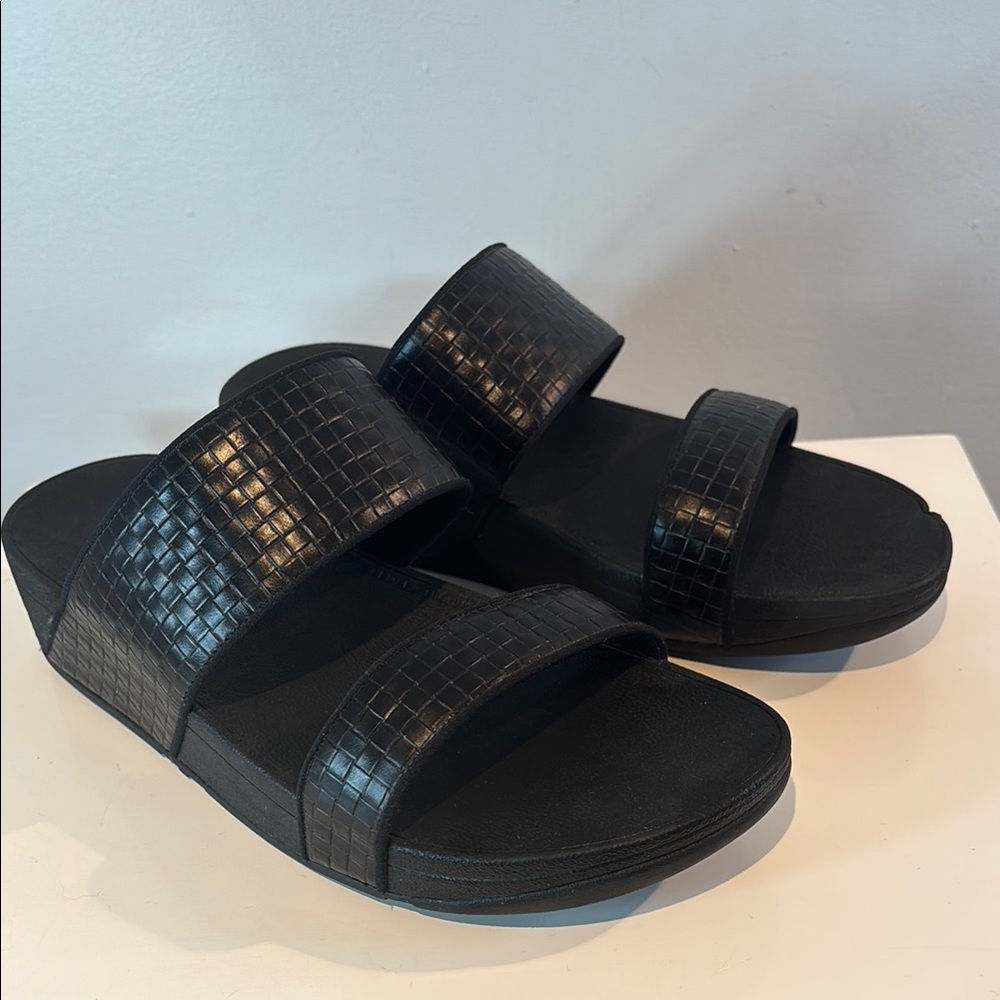 Fitflop Black Olive Raffia Slide sandals size 9
